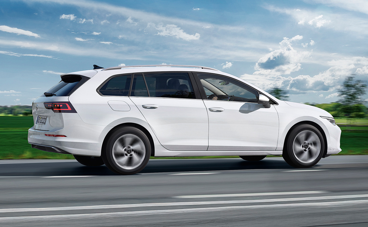 The new Golf Variant（ステーションワゴン）月々14,000円～